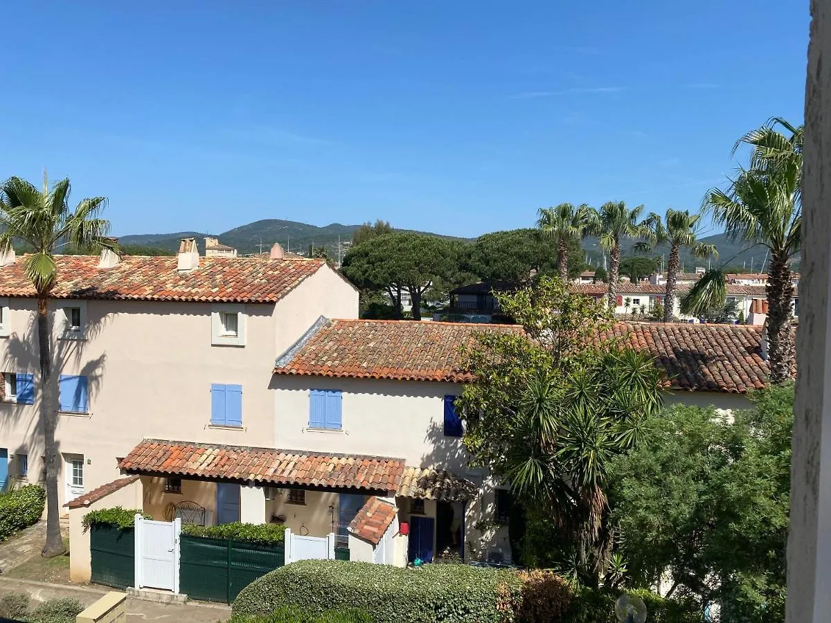 2 Bedrooms, 15 Min Walk To Beach, Ac, Pool & Fiber Internet In A Quiet, Private Gated Domain 5Kms To St Tropez Cogolin France