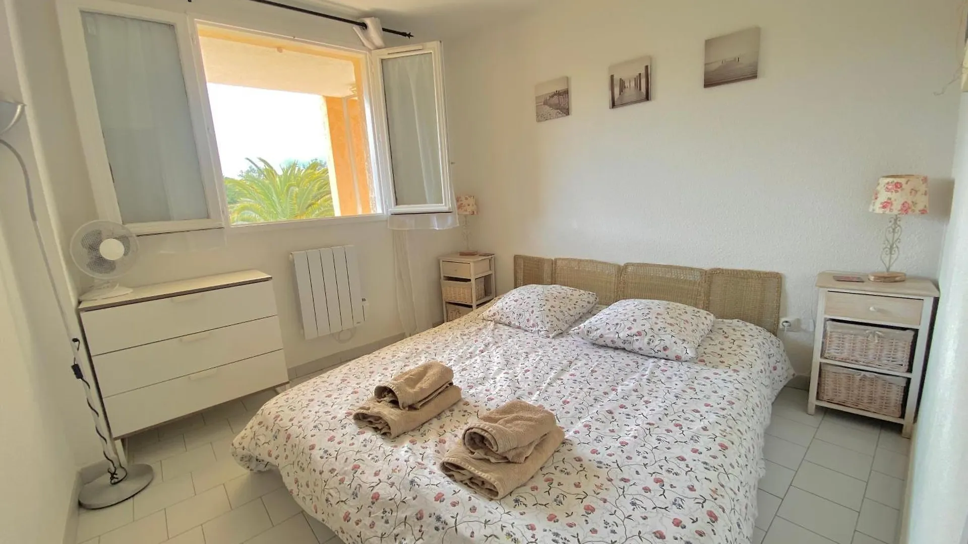 2 Bedrooms, 15 Min Walk To Beach, Ac, Pool & Fiber Internet In A Quiet, Private Gated Domain 5Kms To St Tropez Cogolin